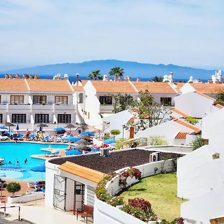 Апартаменты Jasmina En Garden Y Piscina Climatizada